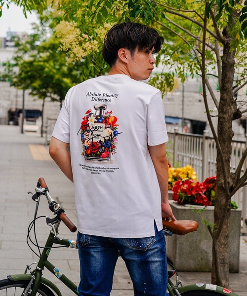adamsJUGGLER(アダムスジャグラー)の「W/Rディープフレーバーティー(Tシャツ/カットソー・メンズ・ブラック/ホワイト・M/L)」の1枚目の写真
