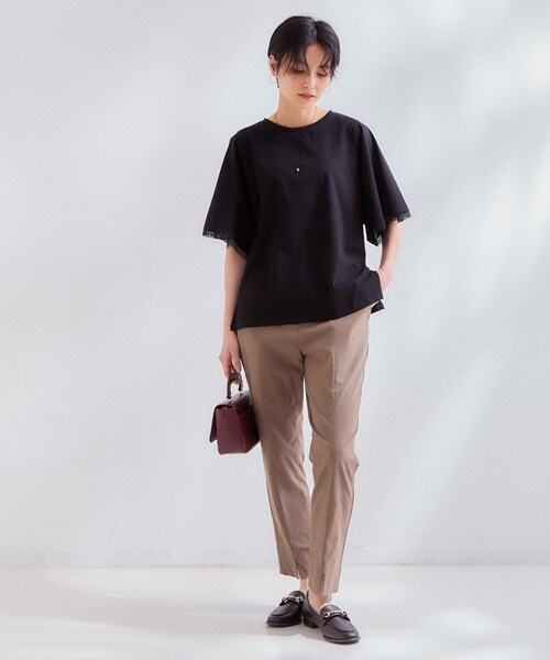 OPAQUE.CLIP(オペークドットクリップ)の「袖口レースフレアスリーブカットソー【洗濯機OK】(Tシャツ/カットソー・レディース・ブラック/ナチュラル/ブラウン系その他・42/40/38)」の5枚目の写真