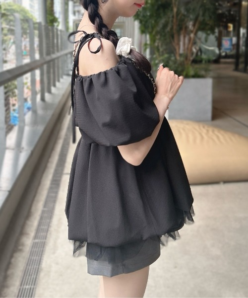 INGNI(イング)の「【WEB限定】裾チュールバルーンオフショルチュニック(シャツ/ブラウス・レディース・オフホワイト/ブラック・M)」の20枚目の写真