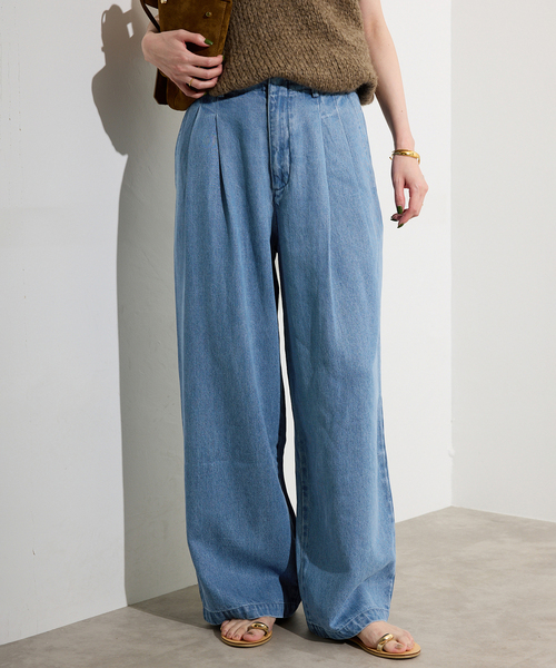 SLOBE IENA(スローブイエナ)の「《WEB限定/3サイズ展開/追加6》LEDENIM TUCK TROUSERデニム(デニムパンツ・レディース・ブルー・34/38)」の8枚目の写真