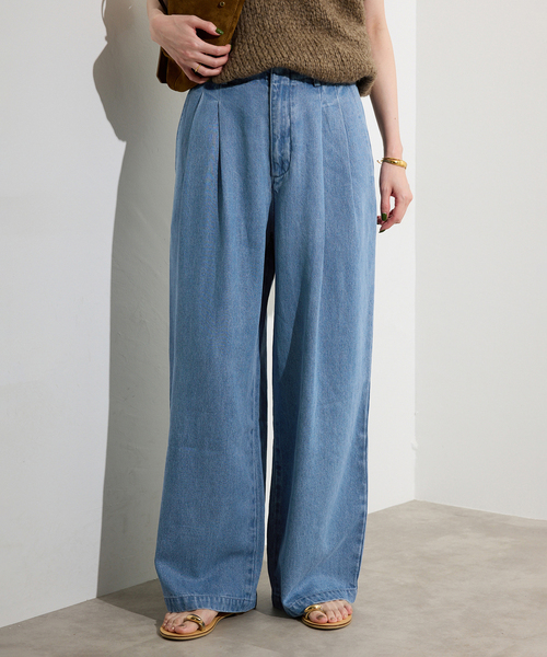 SLOBE IENA(スローブイエナ)の「《WEB限定/3サイズ展開/追加6》LEDENIM TUCK TROUSERデニム(デニムパンツ・レディース・ブルー・34/38)」の9枚目の写真