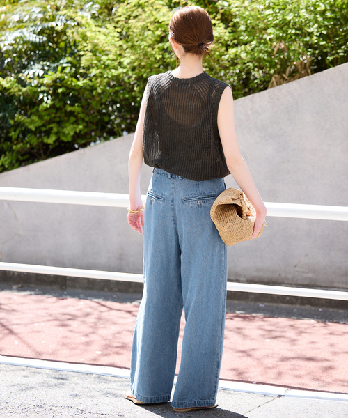 SLOBE IENA(スローブイエナ)の「《WEB限定/3サイズ展開/追加6》LEDENIM TUCK TROUSERデニム(デニムパンツ・レディース・ブルー・34/38)」の11枚目の写真