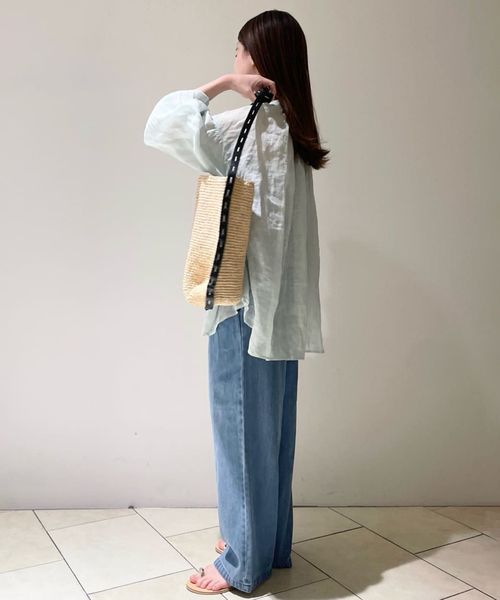 SLOBE IENA(スローブイエナ)の「《WEB限定/3サイズ展開/追加6》LEDENIM TUCK TROUSERデニム(デニムパンツ・レディース・ブルー・34/38)」の14枚目の写真