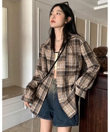チェックシャツ