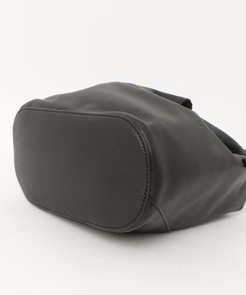 MM6 Maison Margiela（ｴﾑｴﾑｼｯｸｽ ﾒｿﾞﾝ ﾏﾙｼﾞｪﾗ）の「HANDBAG SB6WD0026（ショルダーバッグ・メンズ・ブラック・FREE）」の3枚目の写真