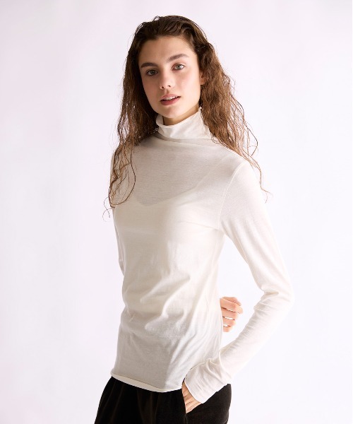 WALANCE(ワランス)の「COTTON CASHMERE HIGH NECK T(Tシャツ/カットソー・レディース・オフホワイト・FREE)」の1枚目の写真