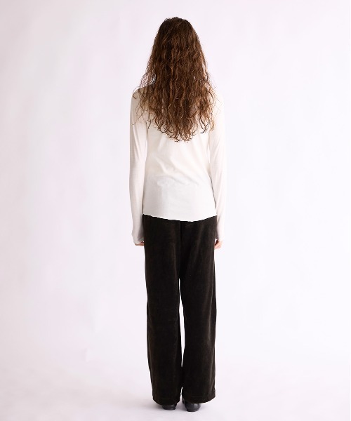 WALANCE(ワランス)の「COTTON CASHMERE HIGH NECK T(Tシャツ/カットソー・レディース・オフホワイト・FREE)」の17枚目の写真
