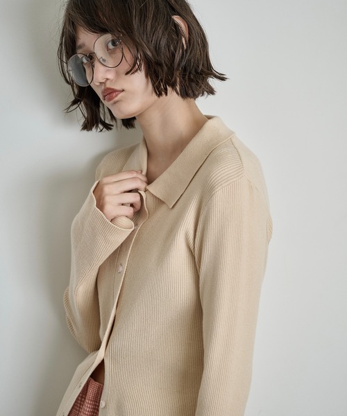 THE YOn(ザヨン)の「リブニットポロカーディガン(カーディガン/ボレロ・レディース・グレー/ブラック/プラム/クリーム・FREE)」の13枚目の写真