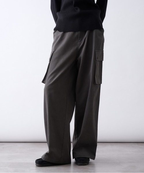 Perushu(ペルーシュ)の「SIDE POCKET WIDE CARGO PANTS/サイドポケットワイドカーゴパンツ(カーゴパンツ・メンズ・ブラック/グレー/オリーブ・LARGE/MEDIUM/SMALL)」の11枚目の写真