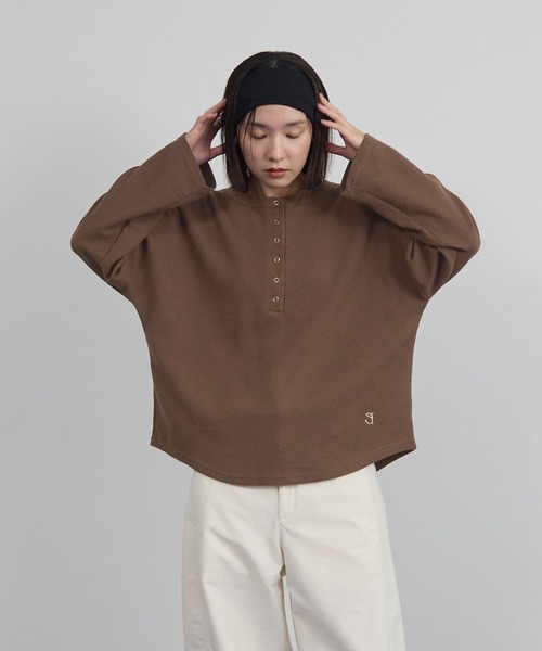 STELLA FISH（ステラフィッシュ）の「刺繍いりワッフルトップス（Tシャツ/カットソー・レディース・ブラウン/グレー・FREE）」の22枚目の写真