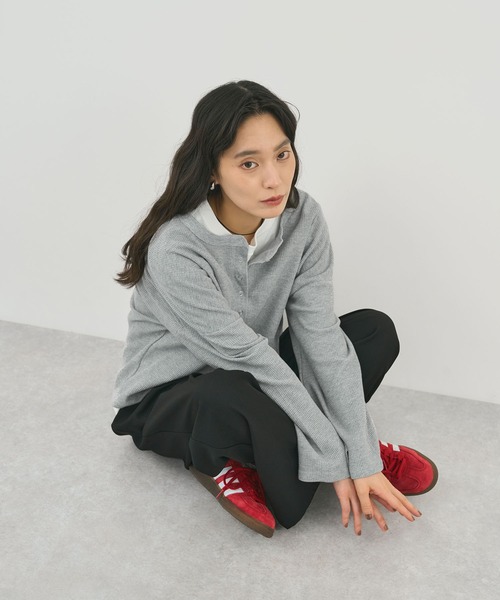 STELLA FISH（ステラフィッシュ）の「刺繍いりワッフルトップス（Tシャツ/カットソー・レディース・ブラウン/グレー・FREE）」の8枚目の写真