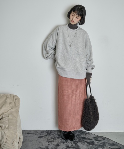 THE YOn(ザヨン)の「ロゴ刺繍ビッグスウェット(スウェット・レディース・グレー/ピンク/チャコールグレー・FREE)」の22枚目の写真