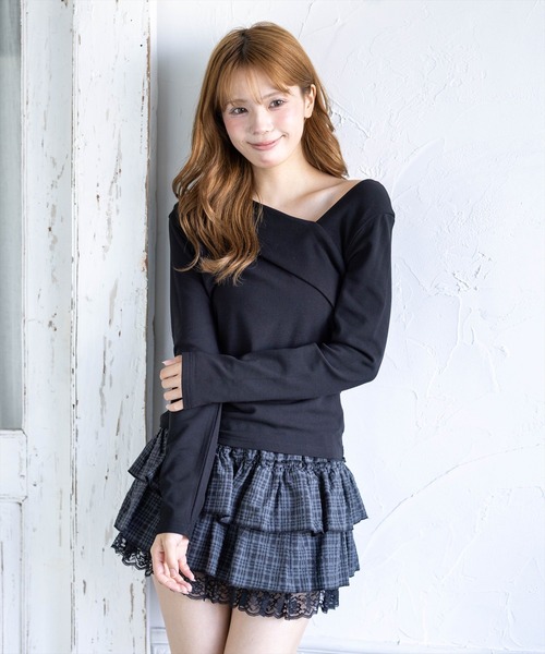 clear（クリア）の「クロスリブ長袖カットソー［骨格ウェーブ／きれいめカジュアル／大人フェミニン］（Tシャツ/カットソー・レディース・イエロー系その他/サックスブルー/ネイビー/オフホワイト/ブラック/ブラウン・F）」の3枚目の写真