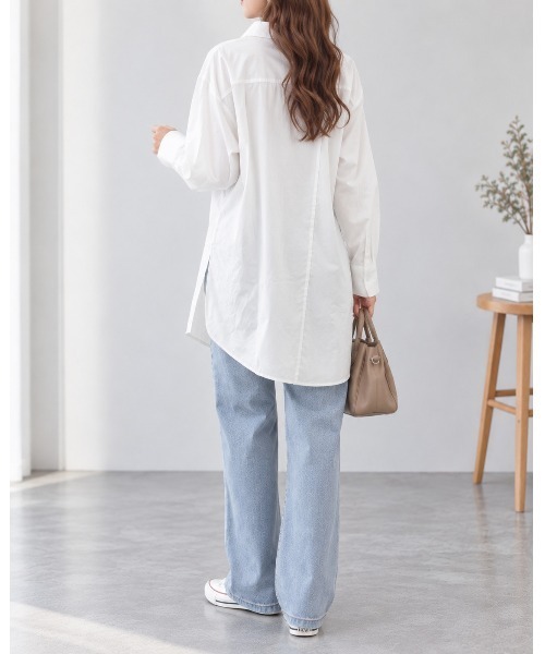 FAZVY(ファズビー)の「ゆったり着こなす 洗練ロングシルエットシャツ(シャツ/ブラウス・レディース・ブラック/ホワイト・L/M)」の18枚目の写真