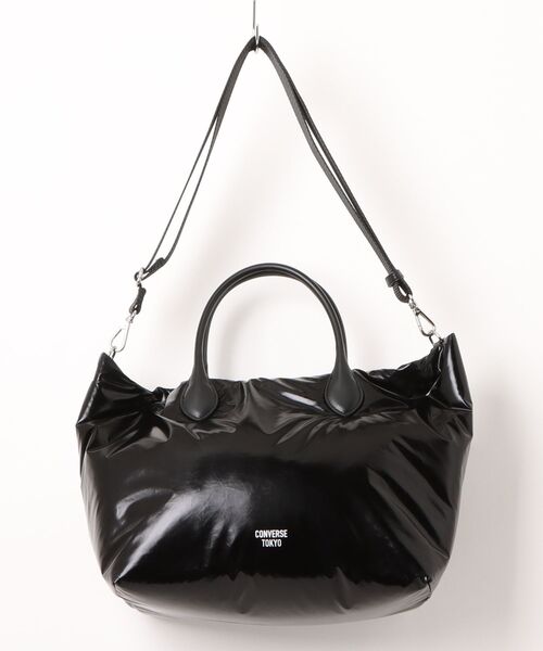 CONVERSE TOKYO(コンバーストウキョウ)の「PADDED 2WAY TOTE BAG(ショルダーバッグ・レディース・ブラック/シルバー・FREE)」の2枚目の写真