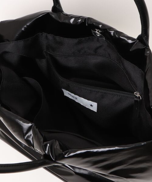 CONVERSE TOKYO(コンバーストウキョウ)の「PADDED 2WAY TOTE BAG(ショルダーバッグ・レディース・ブラック/シルバー・FREE)」の5枚目の写真