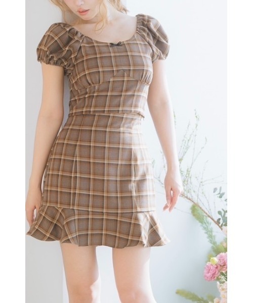 MISTREASS(ミストレアス)の「Checkered Mini Puff Top & Mini Skirt(セットアップ・レディース・ブラウン・FREE)」の8枚目の写真