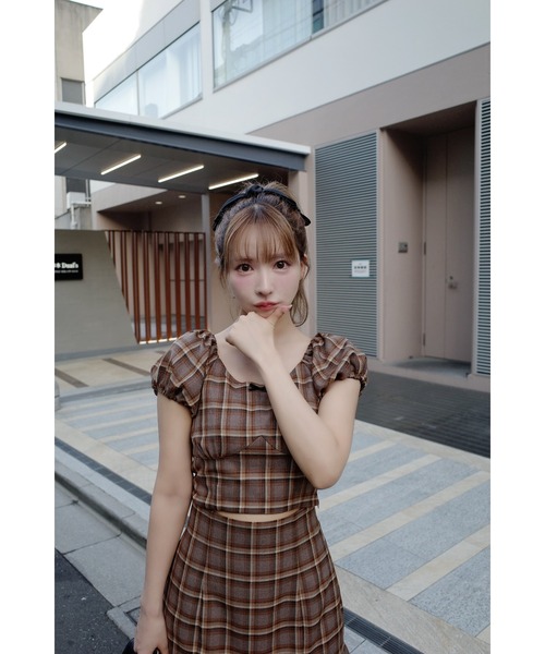MISTREASS(ミストレアス)の「Checkered Mini Puff Top & Mini Skirt(セットアップ・レディース・ブラウン・FREE)」の14枚目の写真