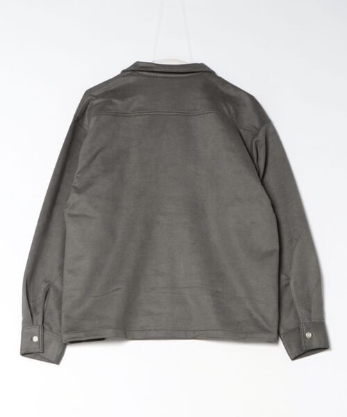 ROUGH TRADE（ラフトレード）の「フェイクスエード オープンカラーシャツ(M1)（シャツ/ブラウス・メンズ・チャコールグレー/ブラウン/ライトベージュ・MEDIUM/LARGE/X-LARGE）」の4枚目の写真