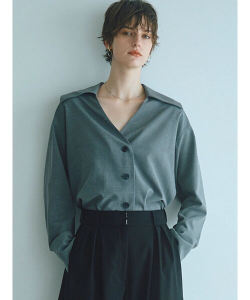 ELENDEEK(エレンディーク)の「【井関かおりコラボ】ビッグカラーシャツジャケット(その他アウター・レディース・グレー/ベージュ・FREE)」の9枚目の写真