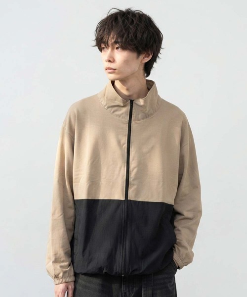 Universal Style Wear(ユニバーサルスタイルウェア)の「マルチファンクション スタンドカラーブルゾン(ブルゾン・メンズ・チャコールグレー/ブラック/カーキ/ベージュ・M/XL/L)」の12枚目の写真