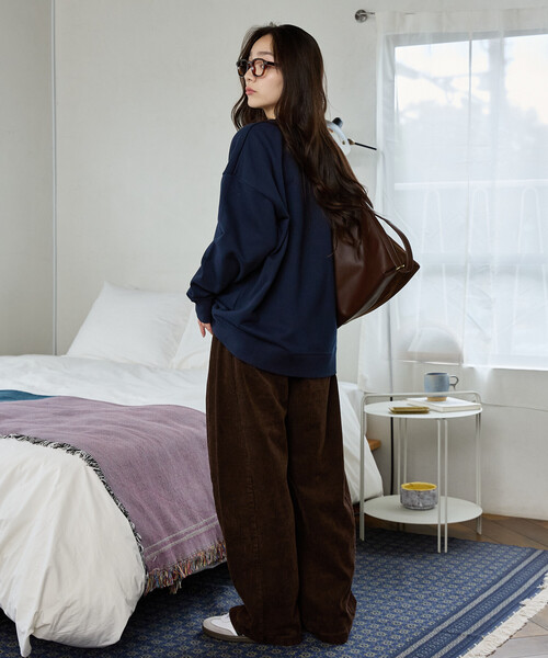 GAP(ギャップ)の「PUBLUX × GAP/ギャップ 別注 ドット ロゴ 刺繍 裏起毛 スウェット 限定展開(スウェット・レディース・グレー/チャコールグレー/ネイビー/ブラウン・フリ-)」の18枚目の写真