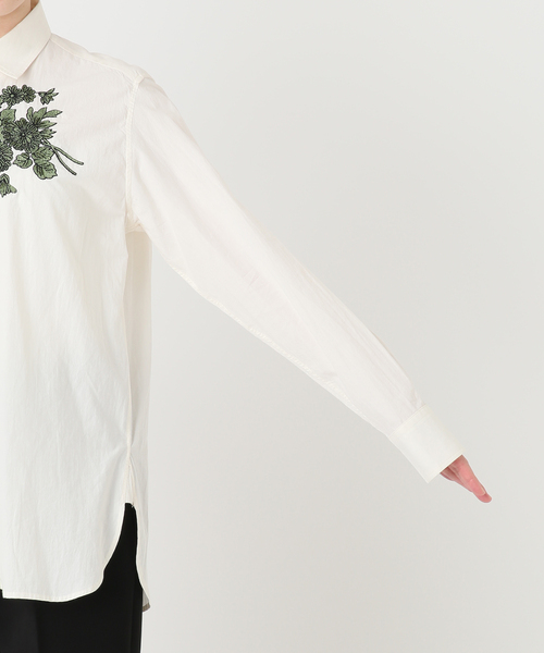 VERMEIL par iena(ヴェルメイユパーイエナ)の「mii ミイ Hand Embroidered シャツ(シャツ/ブラウス・レディース・アイボリー・FREE)」の6枚目の写真