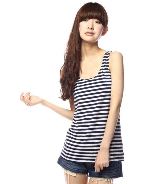 Khaju（カージュ）の「Khaju:COLOR BORDER TANK TOP（タンクトップ・レディース・ホワイト/グレー/ネイビー/ブラック/グレー系その他/ダークブルー・ONE SIZE）」の6枚目の写真