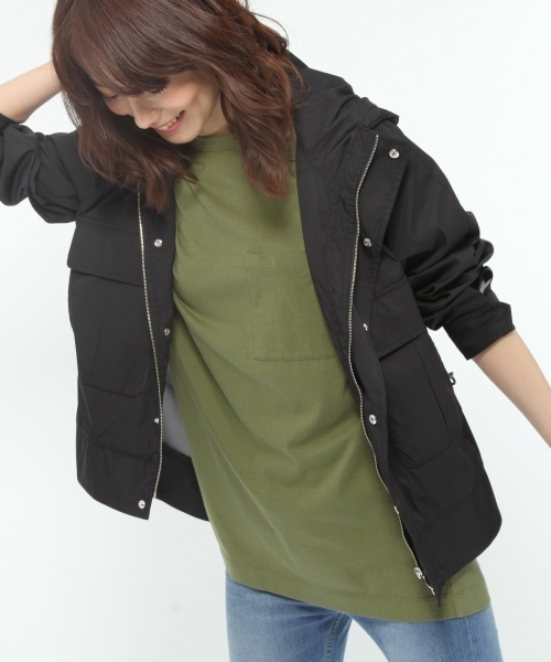 LAKOLE（ラコレ）の「【汗ジミ軽減】ロールアップスリーブクルーネックTシャツ / LAKOLE（Tシャツ/カットソー・レディース・オリーブ/ブラック/アイボリー/グレー/プラム/ホワイト・SMALL/LARGE/MEDIUM）」の5枚目の写真