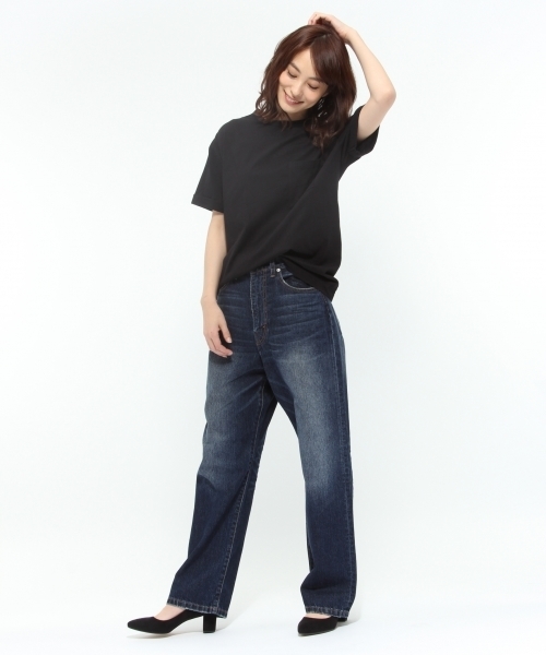 LAKOLE（ラコレ）の「【汗ジミ軽減】ロールアップスリーブクルーネックTシャツ / LAKOLE（Tシャツ/カットソー・レディース・オリーブ/ブラック/アイボリー/グレー/プラム/ホワイト・SMALL/LARGE/MEDIUM）」の10枚目の写真