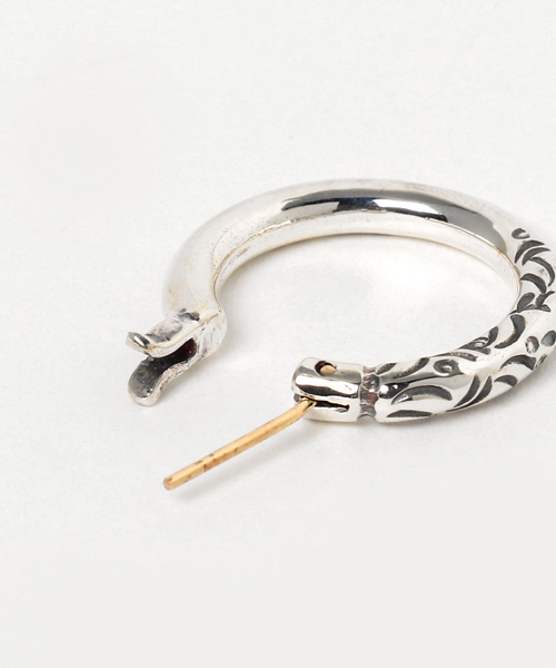 VIVIFY（ビビファイ）の「ピアス/フープ(L)/アラベスク/ヘビー/K18ゴールドポスト（ピアス（片耳用）・メンズ・シルバー×ゴールド・FREE）」の7枚目の写真