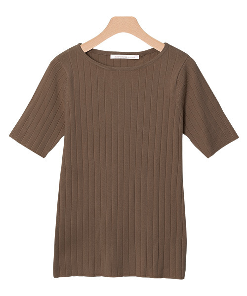 Pierrot（ピエロ）の「【大人のベーシックスタイルに】UVカット＆お家で洗える クルーネックorネックVネックから選べる 半袖リブニット　サマーニット（ニット/セーター・レディース・オフホワイト/グレー/杢グレー/ピンク/ワインレッド/ブラック/ベージュ/ネイビー/ブルー系その他/マスタード/ブルーグリーン/ブラウン/ライトブルー/パープル/グリーン系その他/グリーン/ベージュ系その他/レッド系その他2/ブルー系その他2/レッド系その他/シルバーグレー/ブルー系その他6/グレー系その他3/グレー系その他2/ピンク系その他2/ライトベージュ/ピンク系その他/グレー系その他/ブラック系その他/ピンク系その他3/ピンク系その他4/イエロー/パープル系その他/イエロー系その他/ブルー系その他3/ブルー系その他4/ブルー系その他5/ホワイト系その他・L/M）」の12枚目の写真