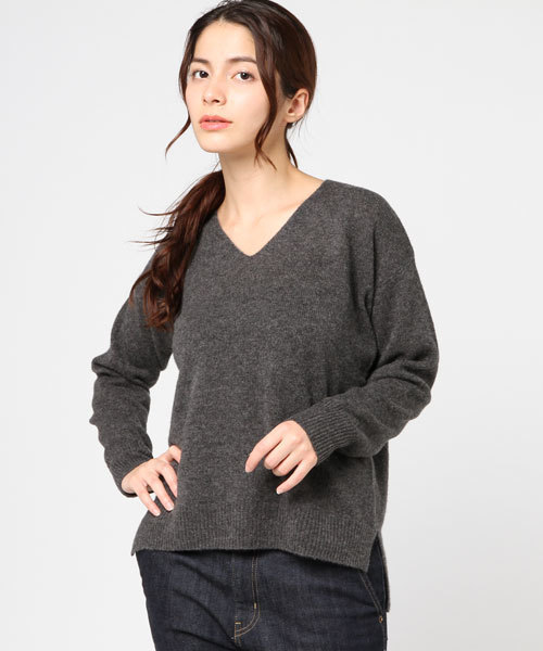 ◇【WEB限定】カシミヤブレンドVネックプルオーバーニット