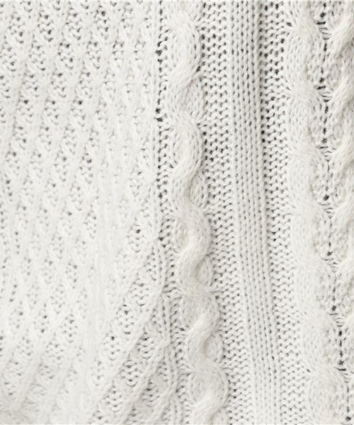 earth music&ecology(アースミュージックアンドエコロジー)の「・クロスケーブルニットプルオーバー(ニット/セーター・レディース・ネイビー/ライトグレー/ベージュ/アイボリー・FREE)」の9枚目の写真