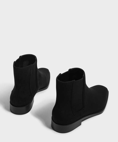 CHARLES & KEITH（チャールズ & キース）の「クラシックチェルシーブーツ / CLASSIC CHELSEA BOOTS（ブーツ・レディース・ブラック/ブルー/ライトブラウン・22.5cm/23cm/23.5cm/24.5cm/25cm/25.5cm）」の6枚目の写真