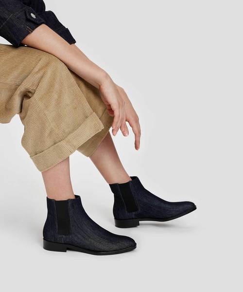 CHARLES & KEITH（チャールズ & キース）の「クラシックチェルシーブーツ / CLASSIC CHELSEA BOOTS（ブーツ・レディース・ブラック/ブルー/ライトブラウン・22.5cm/23cm/23.5cm/24.5cm/25cm/25.5cm）」の13枚目の写真
