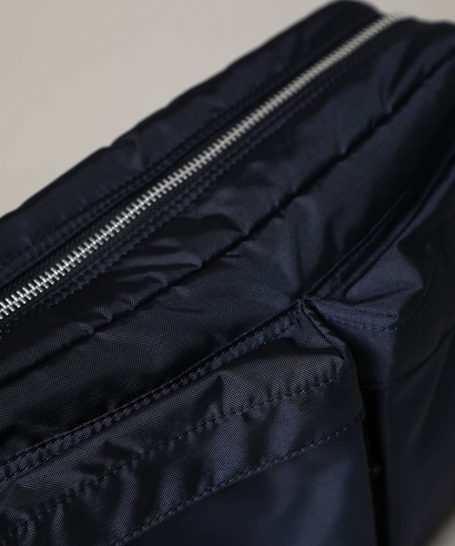 PORTER ブラック ショルダーバッグ　フロント　Sサイズ　美品 人気○PORTERポーター / FUTURE ショルダーバッグ (PORTER