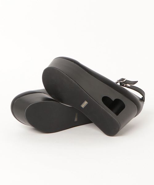 WEGO(ウィゴー)の「WEGO/ハートくり抜きパンプス(パンプス・レディース・ホワイト/ブラック・MEDIUM/LARGE)」の3枚目の写真