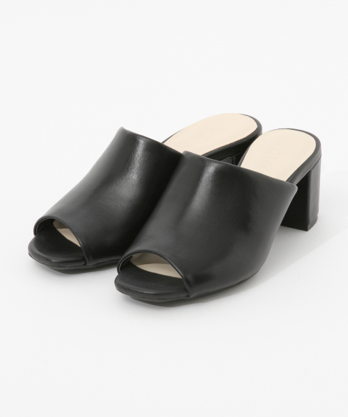 LOWRYS FARM（ローリーズファーム）の「オープントゥミュール　828679（サンダル・レディース・ブラック/ブラウン/オフホワイト・MEDIUM/LARGE）」の4枚目の写真