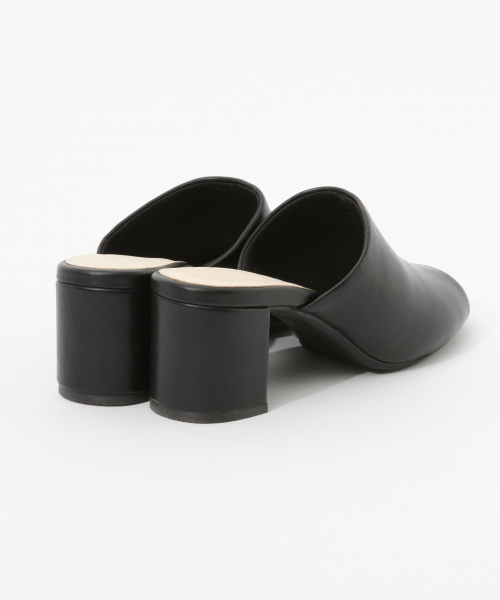 LOWRYS FARM（ローリーズファーム）の「オープントゥミュール　828679（サンダル・レディース・ブラック/ブラウン/オフホワイト・MEDIUM/LARGE）」の7枚目の写真