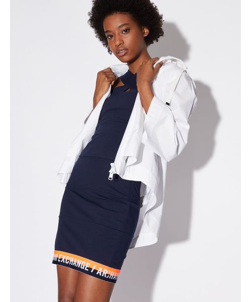 ARMANI EXCHANGE(アルマーニエクスチェンジ)の「【A|Xアルマーニ エクスチェンジ】ロゴヘム ジャージースカート(スカート・レディース・ブルー・MEDIUM/SMALL/X-SMALL)」の4枚目の写真