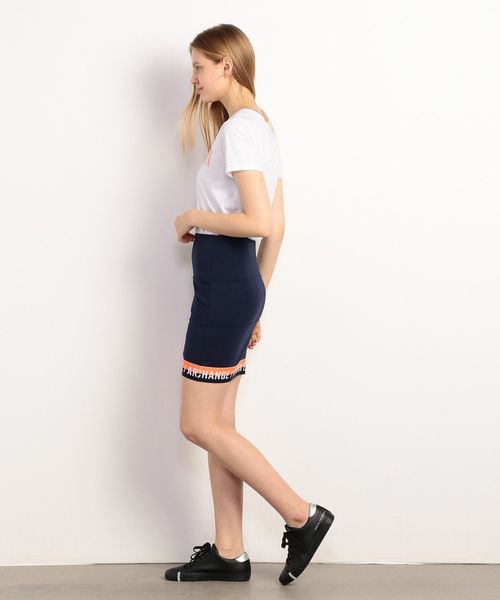 ARMANI EXCHANGE(アルマーニエクスチェンジ)の「【A|Xアルマーニ エクスチェンジ】ロゴヘム ジャージースカート(スカート・レディース・ブルー・MEDIUM/SMALL/X-SMALL)」の8枚目の写真