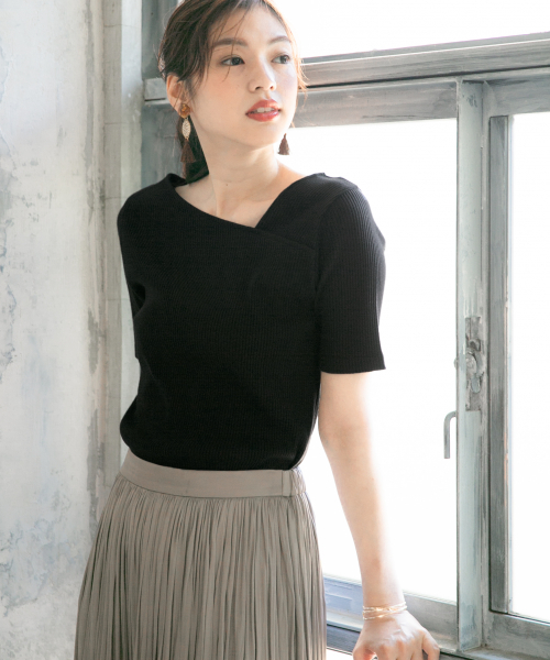 GLOBAL WORK（グローバルワーク）の「リブアシメネックプルオーバー【UVケア】/839929（Tシャツ/カットソー・レディース・ホワイト/オフホワイト/ネイビー/ブラック・MEDIUM/LARGE）」の3枚目の写真