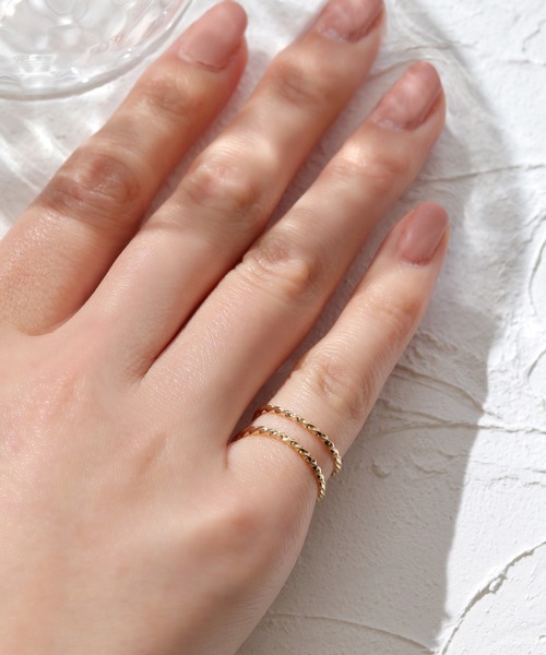 florist（フローリスト）の「【3種展開】ベーシックなきれいめオープンリング（リング・レディース・シルバー系その他/ゴールド系その他/シルバー系その他2/シルバー系その他3/ゴールド系その他2/ゴールド系その他3・FREE）」の6枚目の写真