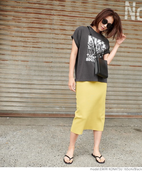 coca(coca)(コカ)の「KISSモノクロ ロックTシャツ(Tシャツ/カットソー・レディース・ブラック・ONE SIZE)」の4枚目の写真