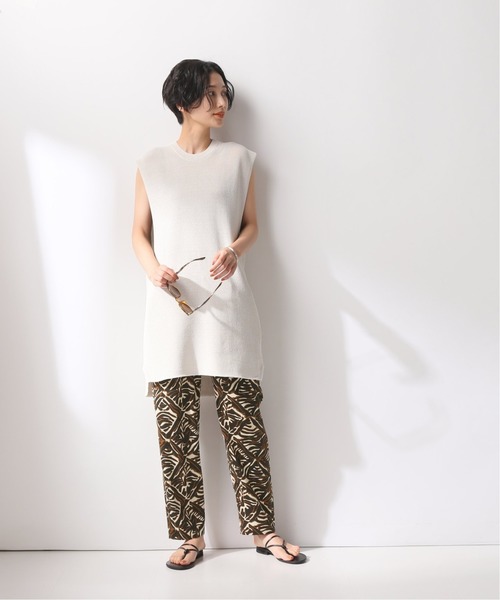 FRAMeWORK（フレームワーク）の「リーフプリントパンツ