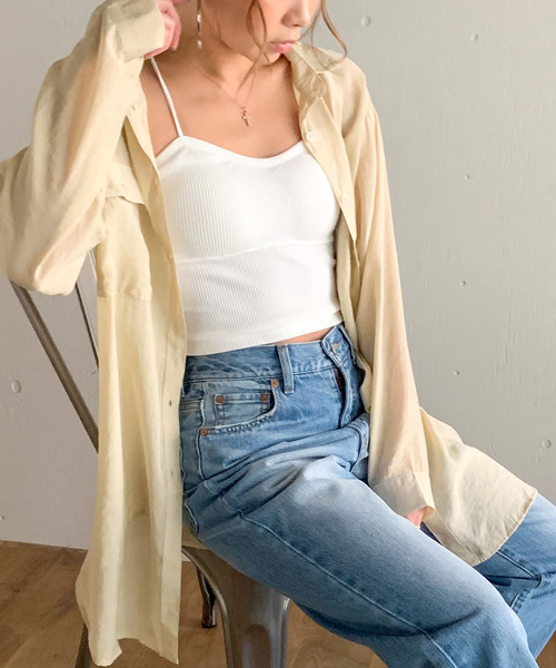 JUNOAH(ジュノア)の「オーバーサイズスリットシアーシャツ(シャツ/ブラウス・レディース・ホワイト/ブラック/ライトグレー/チャコール/ベージュ/グレイッシュベージュ/カーキ/ミント/ブルー/ネイビー/ブルーグリーン/ラベンダー/キャメル/ピンク系その他/ワイン・FREE)」の6枚目の写真