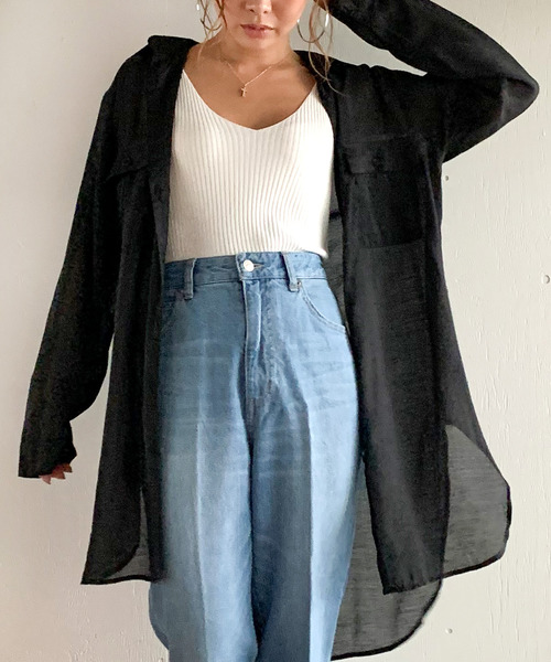 JUNOAH(ジュノア)の「オーバーサイズスリットシアーシャツ(シャツ/ブラウス・レディース・ホワイト/ブラック/ライトグレー/チャコール/ベージュ/グレイッシュベージュ/カーキ/ミント/ブルー/ネイビー/ブルーグリーン/ラベンダー/キャメル/ピンク系その他/ワイン・FREE)」の3枚目の写真