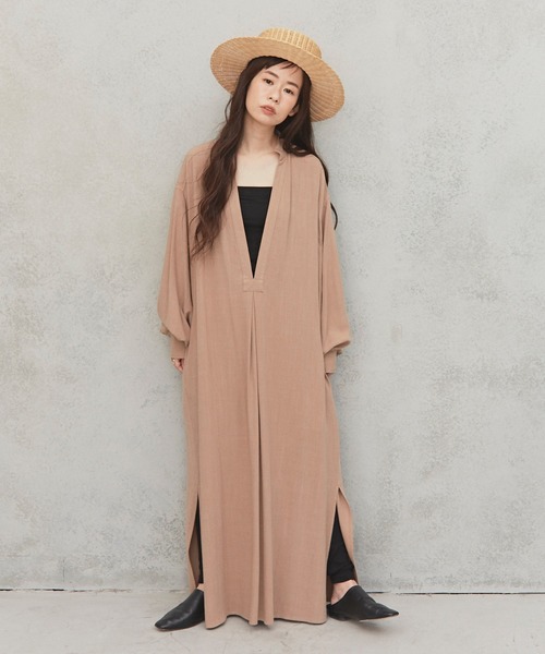 Libra Cue（リブラ キュー）の「Libra リラックスカフタンボリュームワンピース（ワンピース・レディース・ベージュ/ネイビー/ワイン・FREE）」の5枚目の写真