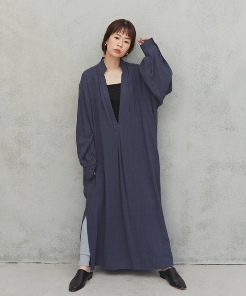 Libra Cue（リブラ キュー）の「Libra リラックスカフタンボリュームワンピース（ワンピース・レディース・ベージュ/ネイビー/ワイン・FREE）」の15枚目の写真